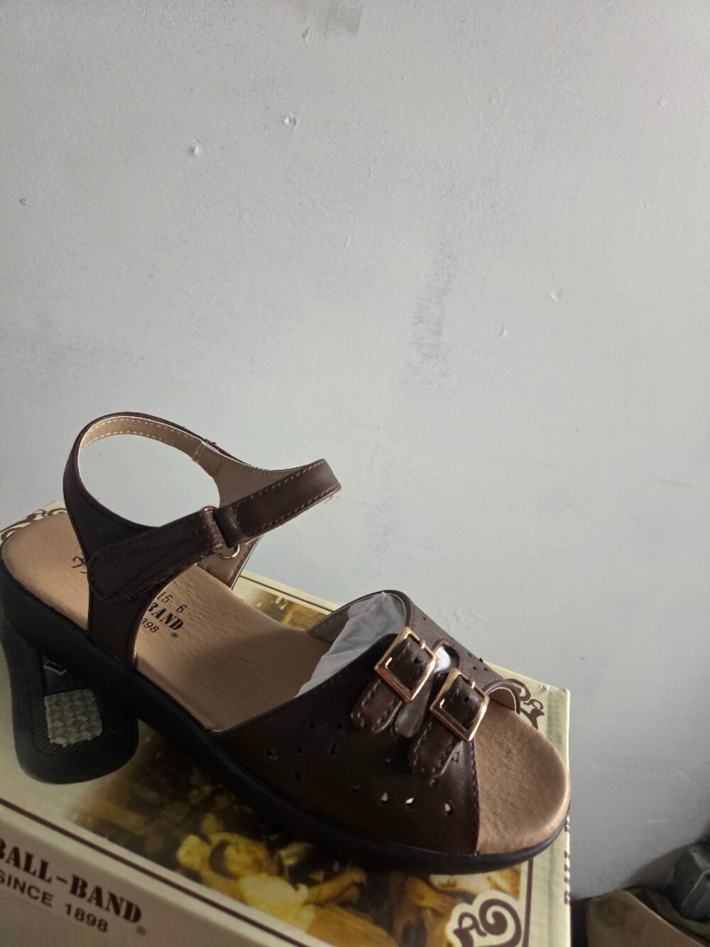 Ball-Band Ankle-Strap Sandals, Sz 6